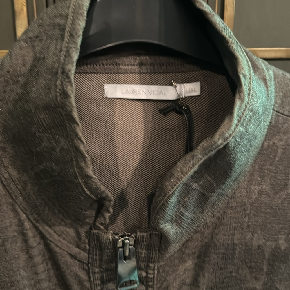 LAUREN VIDAL Jacket//Vest - Picture 2 of 10